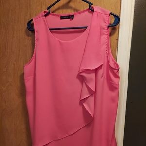 Sleeveless blouse